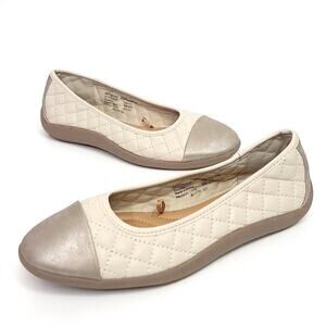 Time and Tru Ballet Flat Size 6.5 Cap Toe Beige Womens Shoe​​